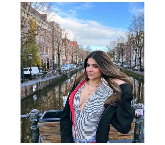 Exotic Indian Escort – Classy, Curvy